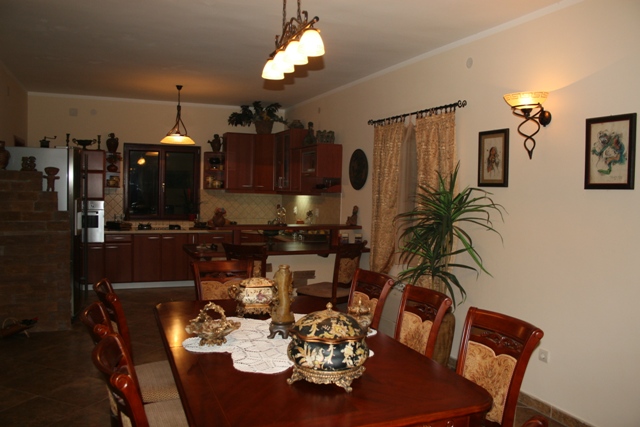 A luxurious villa with swimming pool in Kotor