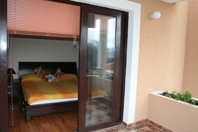 A luxurious villa with swimming pool in Kotor