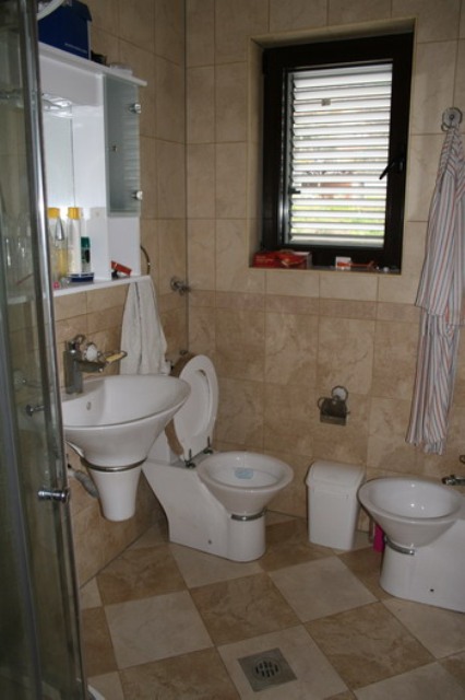 A luxurious villa with swimming pool in Kotor