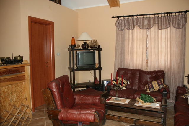 A luxurious villa with swimming pool in Kotor