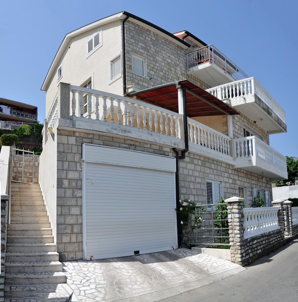 House in Herceg-Novi
