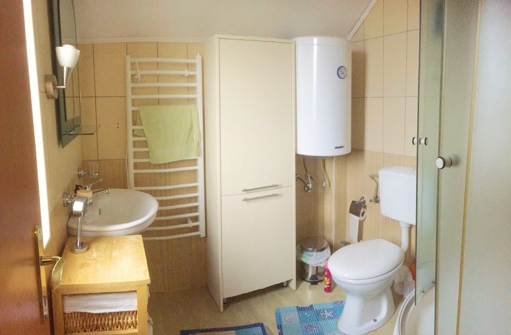 A comfortable townhouse with mountine view in Bar