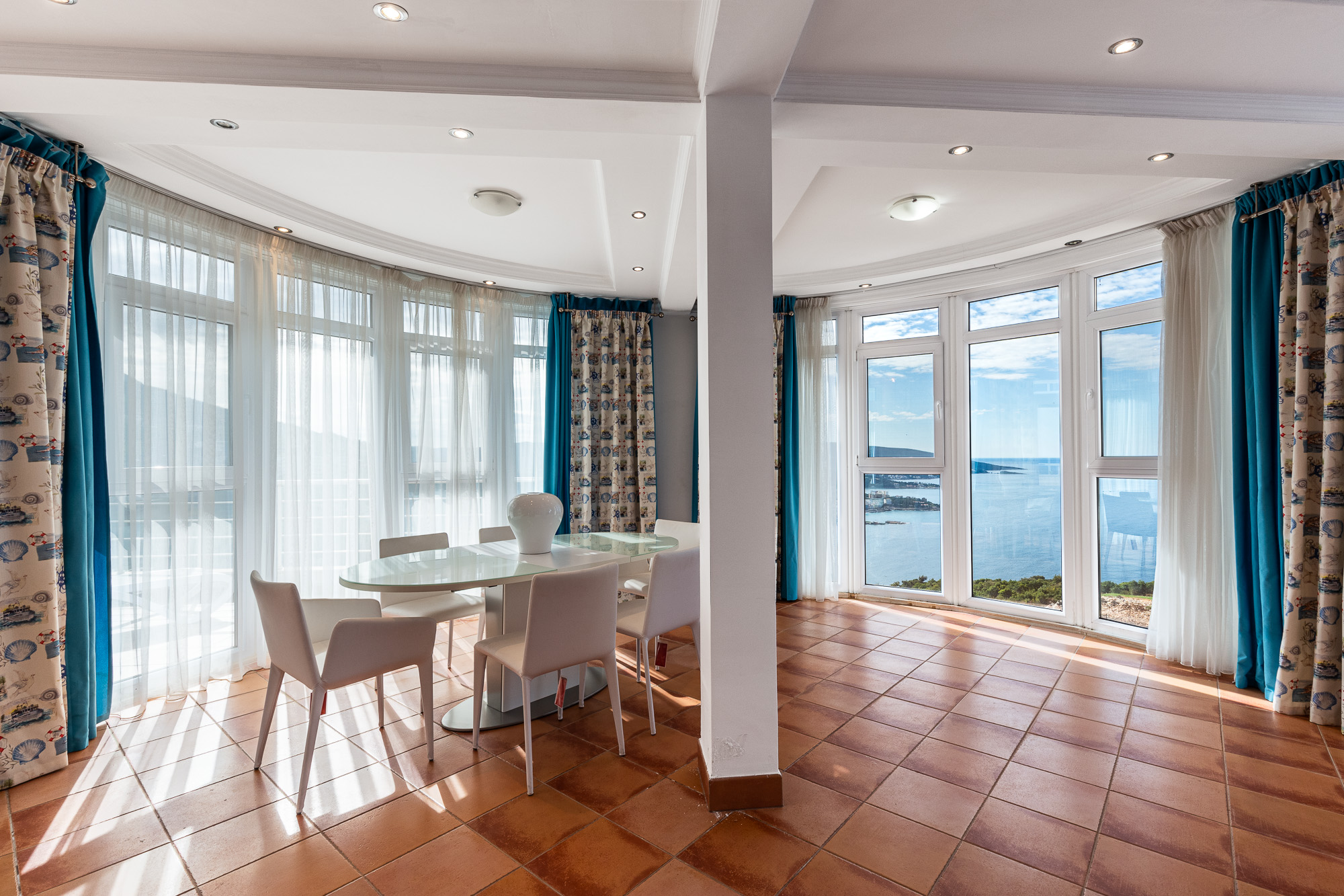 Luxurious villas in Bar