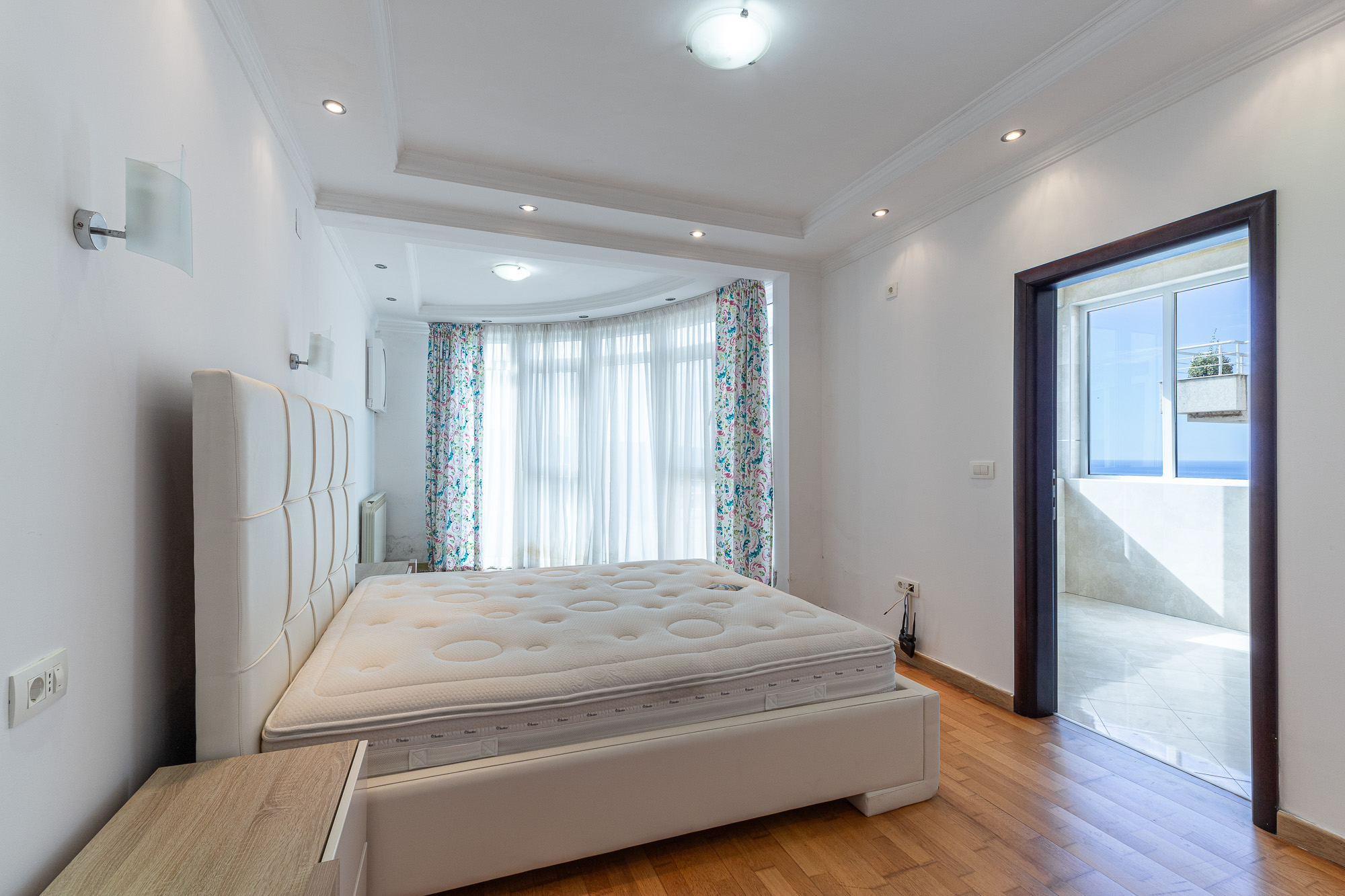 Luxurious villas in Bar