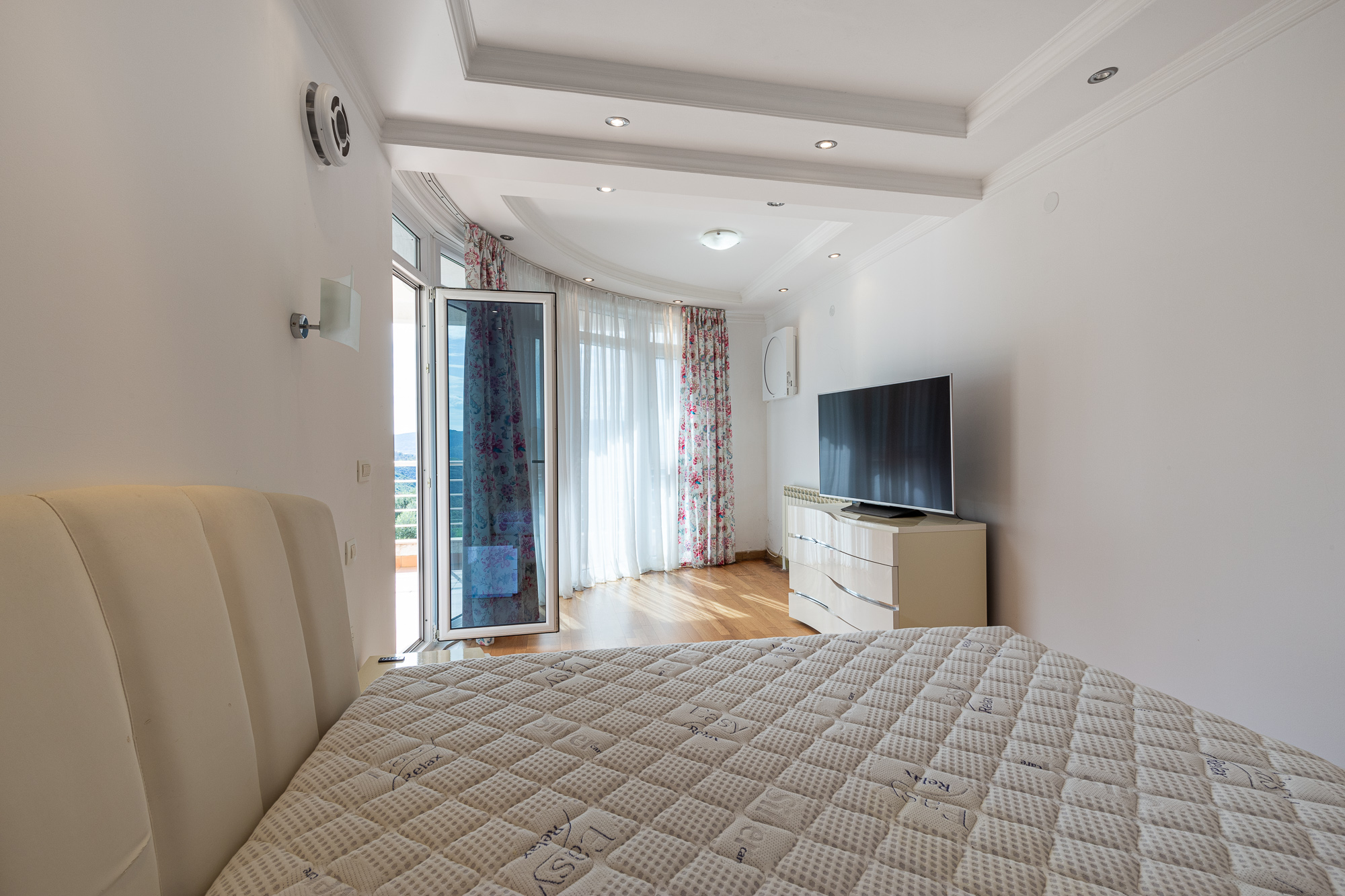 Luxurious villas in Bar