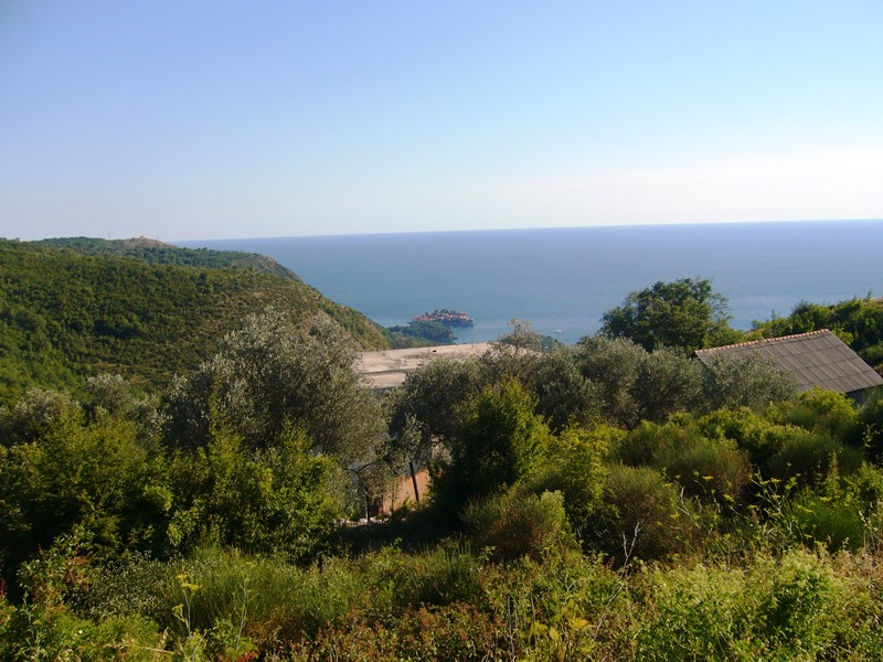 Land in Budva with sea view