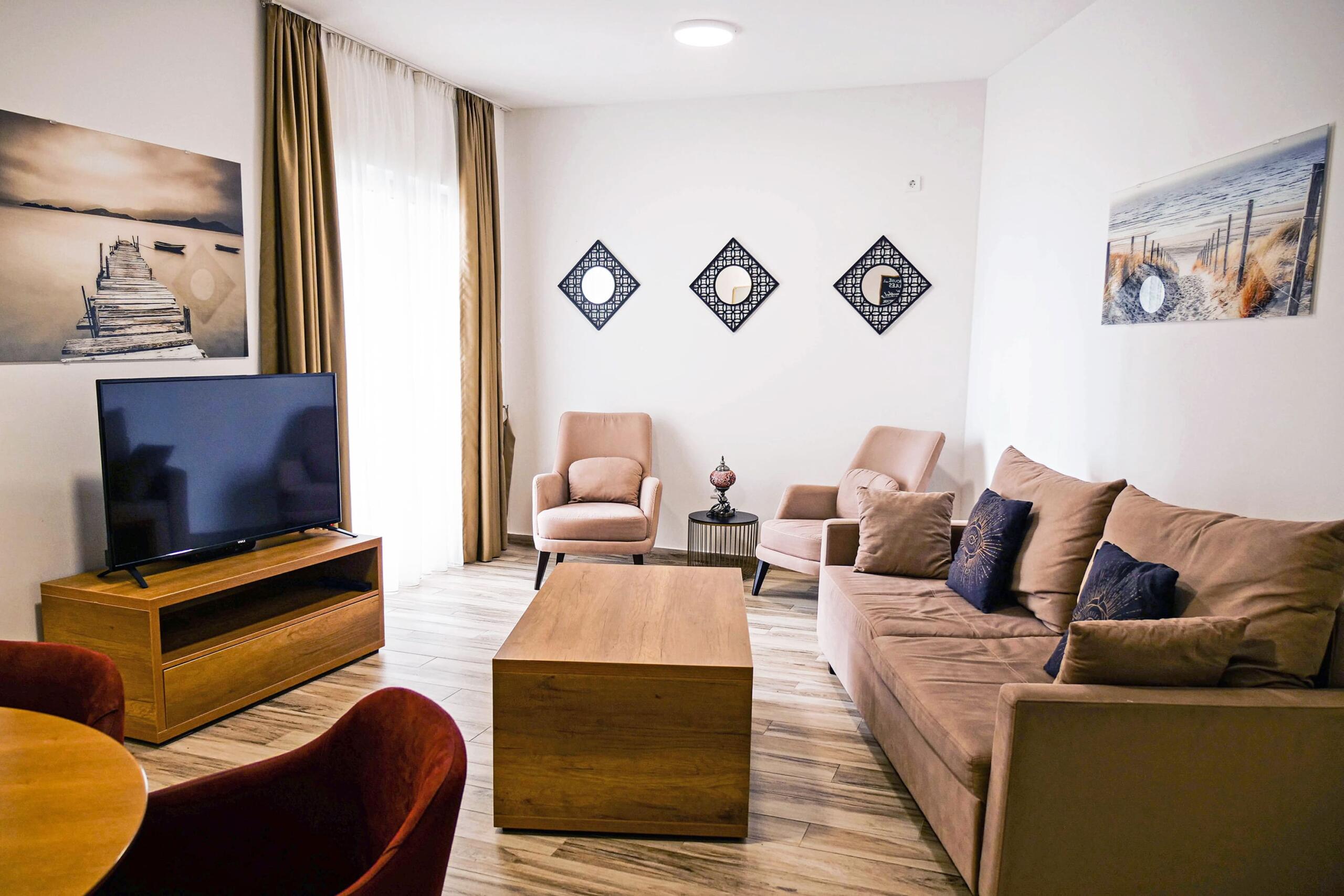 SUNNY SIDE RESORT&SPA