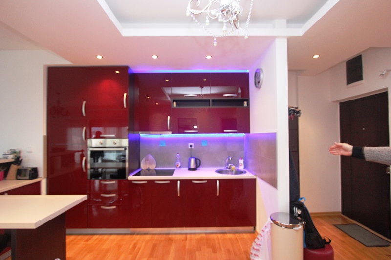 An apartment with seaview in Rafailovici