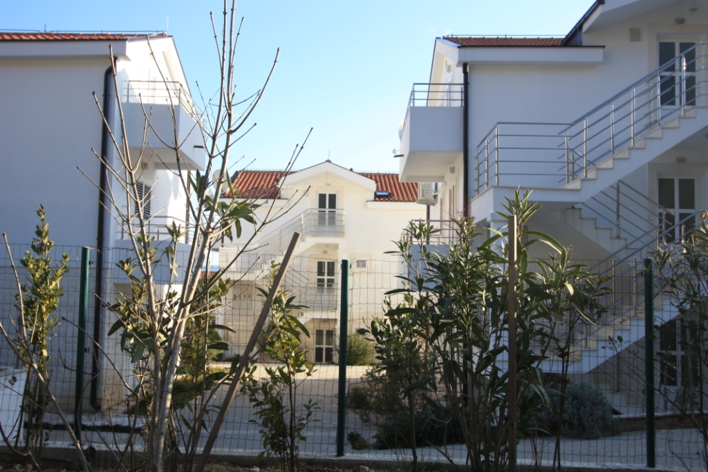 Apartments in a complex in Bijela