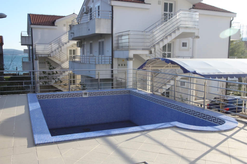 Apartments in a complex in Bijela