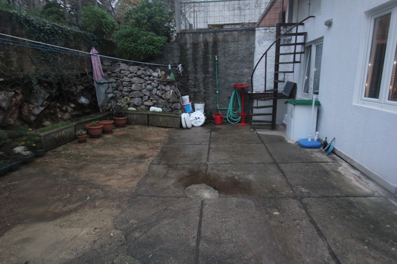 House on the front line in Krasici