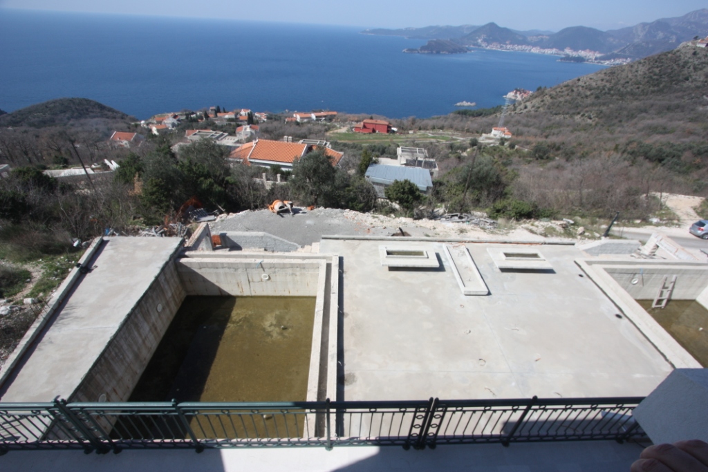 Two villas with sea view in Budva Riviera
