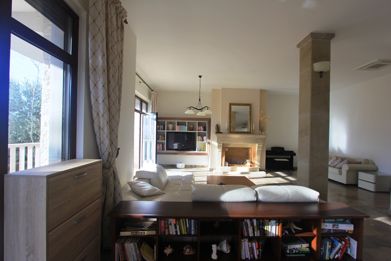 Luxurious villa in Petrovac