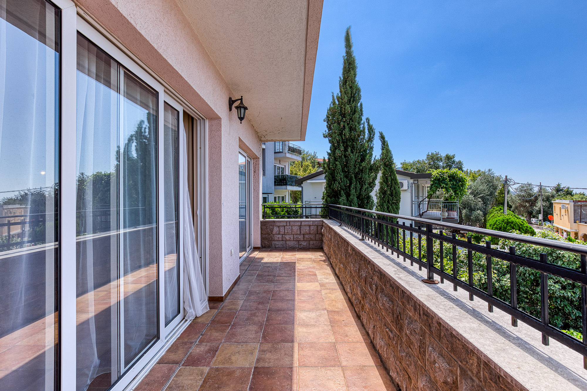 Sea view villa in Becici