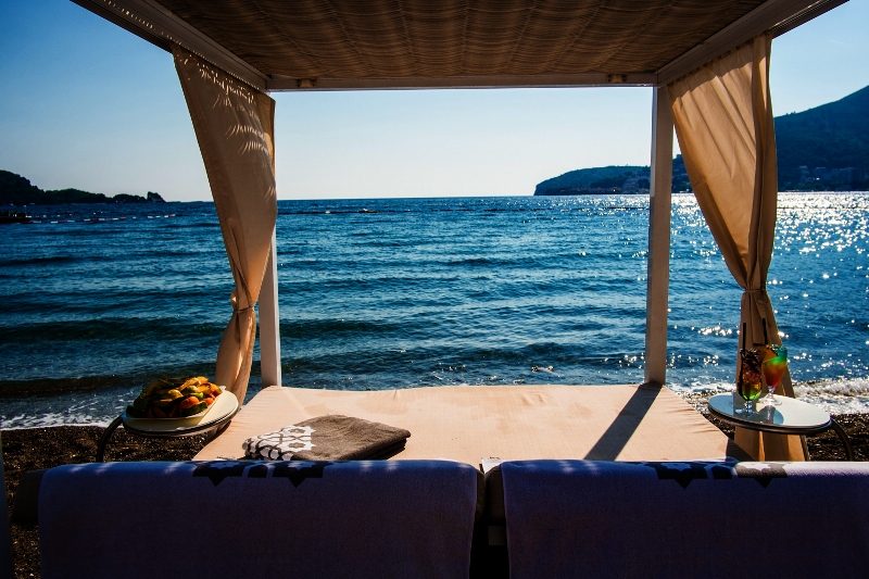 Luxurious apartments in Budva with spectacular sea view