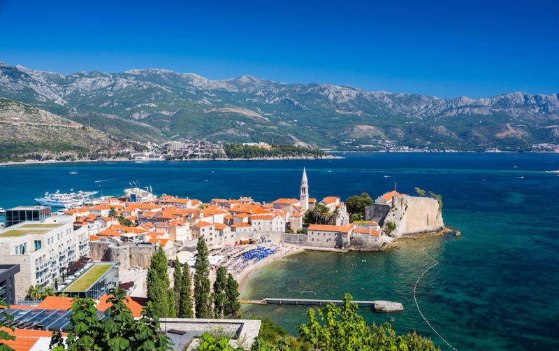 Luxurious apartments in Budva with spectacular sea view