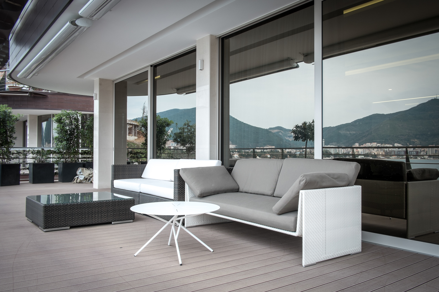 Luxurious apartments in Budva with spectacular sea view