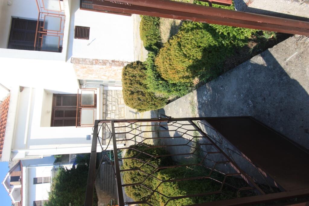 Petrovac House Near The Coast