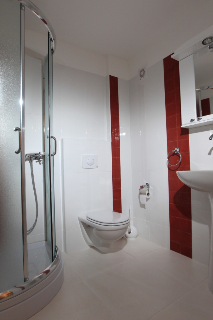 Sixteen Bedroom Hotel Near The Sea Budva