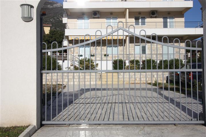 Panoramic Sea View Apartment With Communal Pool