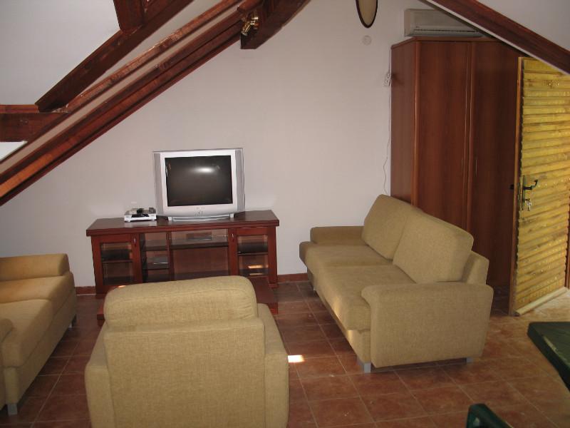 Two houses in Morinj with sea view