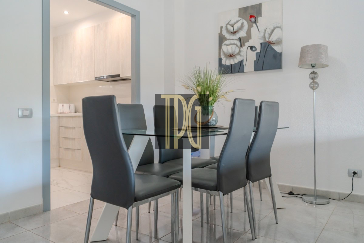 Stunning 2 Bedroom Apartment for Sale in Los Cristianos – OPS1909R