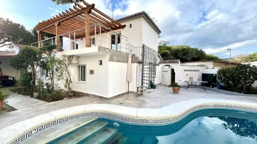 4 bedroom Villa in Marbella, Malaga, Spain – 428-05221P