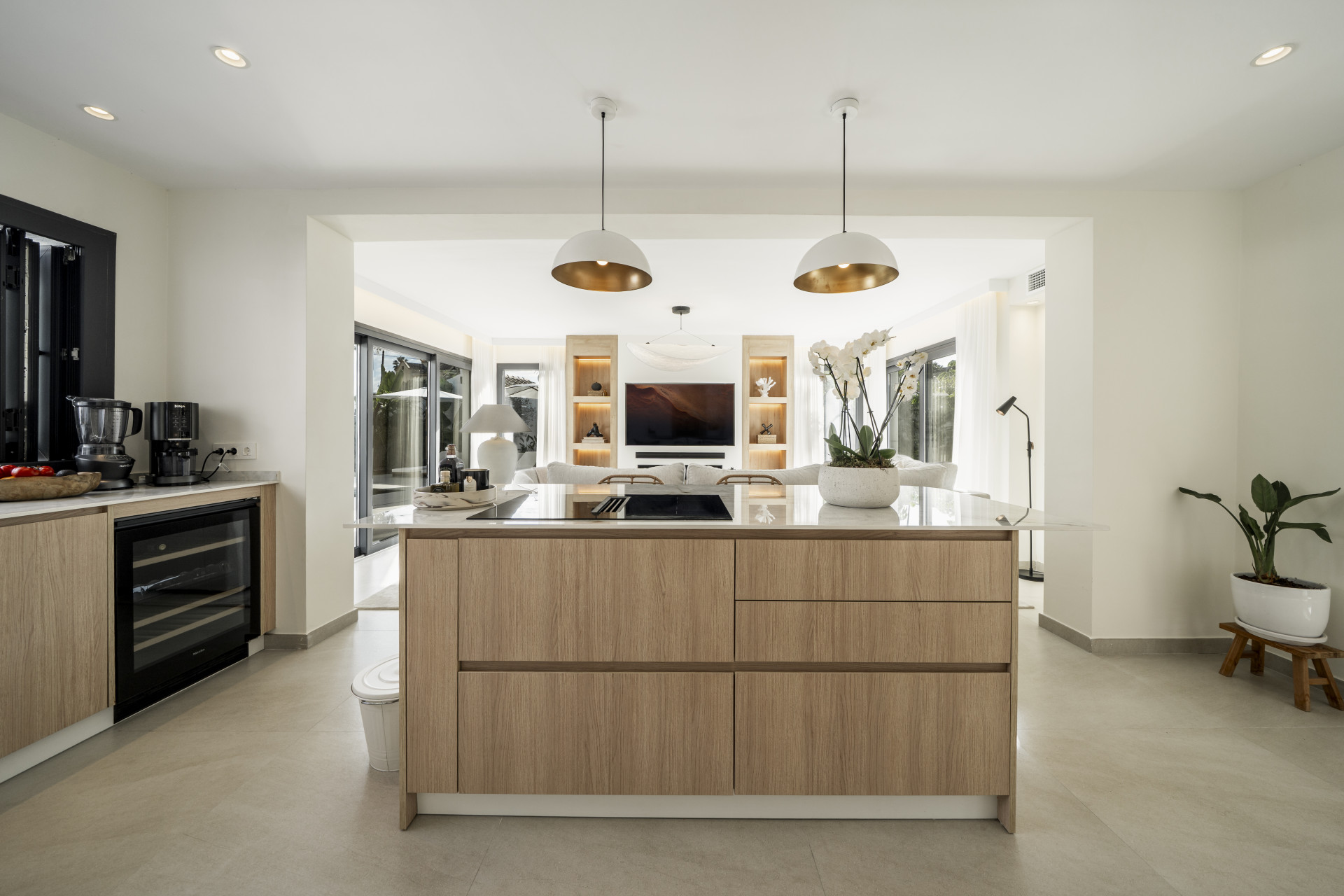 5 bedroom Villa in San Pedro De Alcantara, Malaga, Spain – 428-05222D