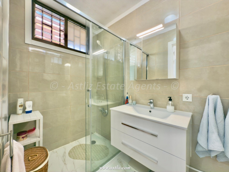 1 bedroom apartment in Edf Bahia, Los Cristianos, Spain – AAEP1872