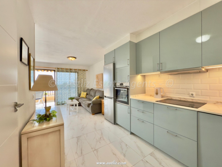 1 bedroom apartment in Edf Bahia, Los Cristianos, Spain – AAEP1872