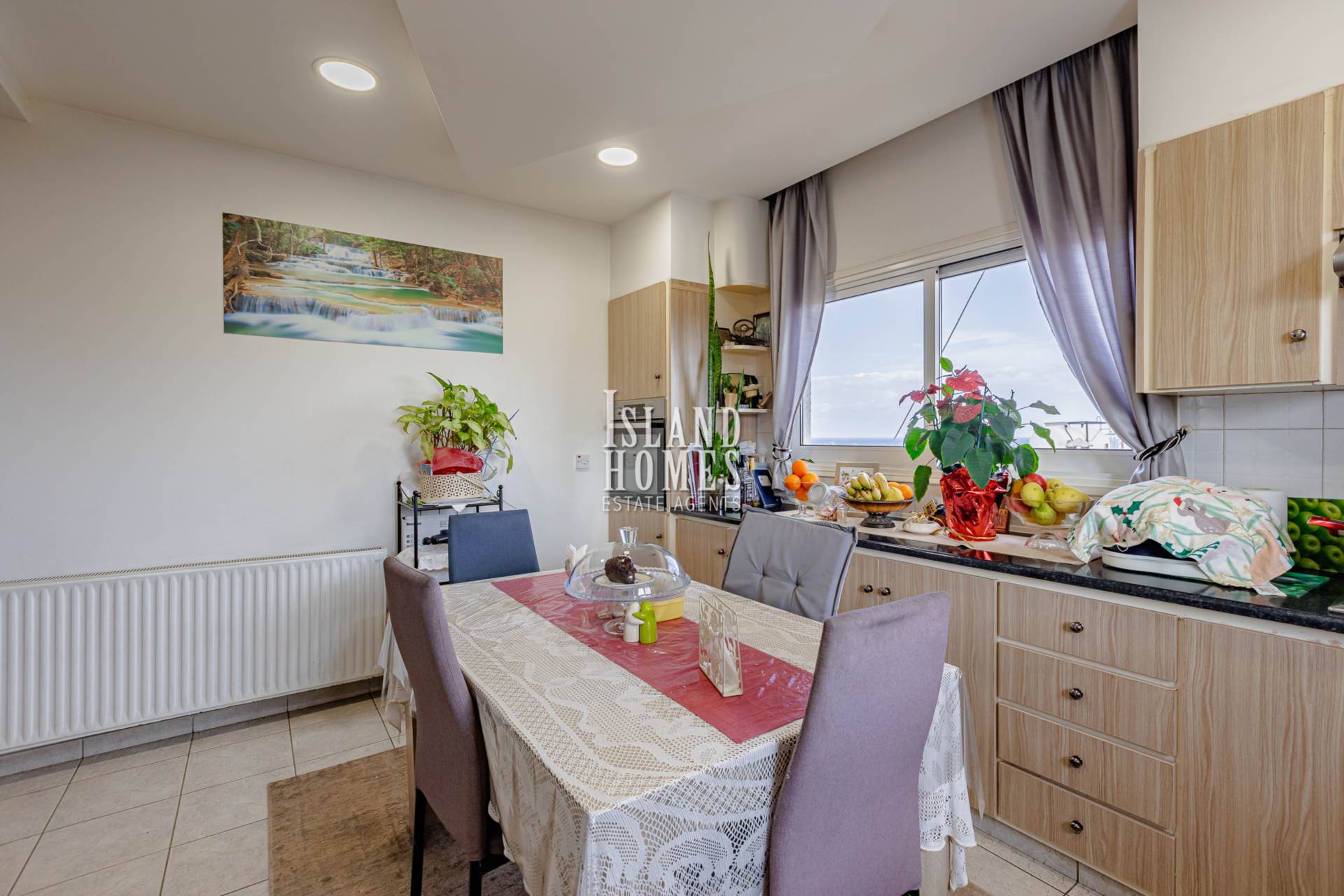 3 bedroom Apartment in Deryneia, Famagusta, Cyprus – DeR194