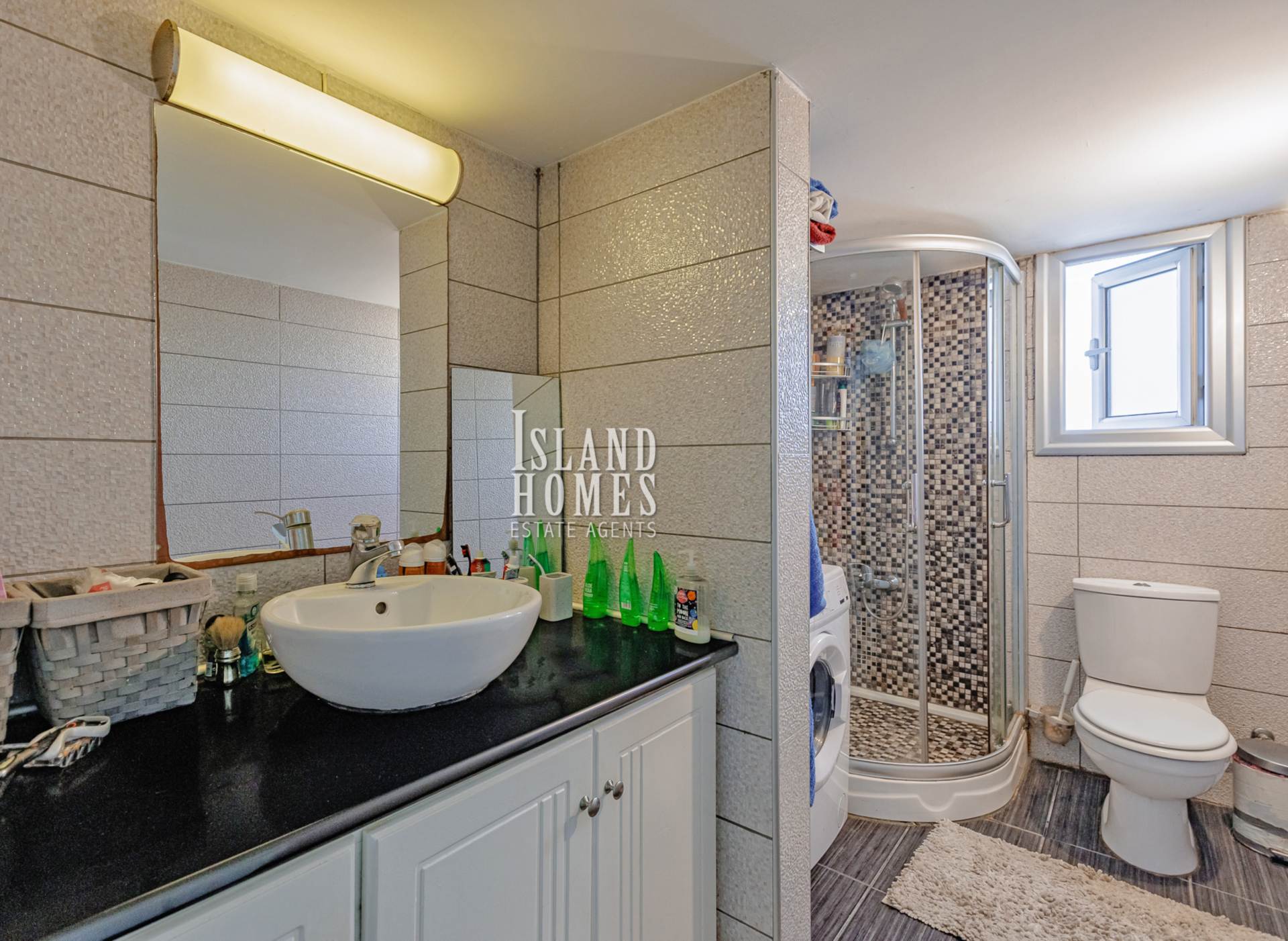 3 bedroom Apartment in Deryneia, Famagusta, Cyprus – DeR194