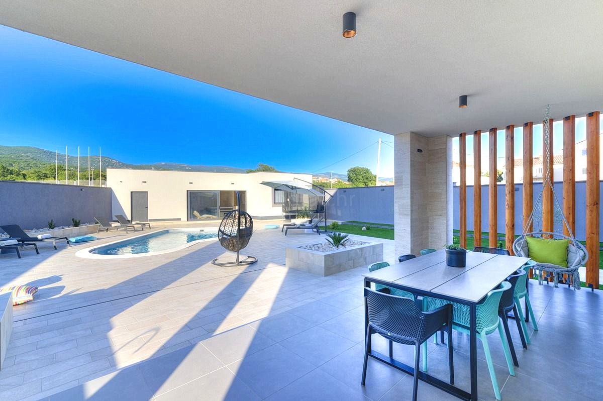 4 bedroom villa in Novi Vinodolski, Croatia – 103598