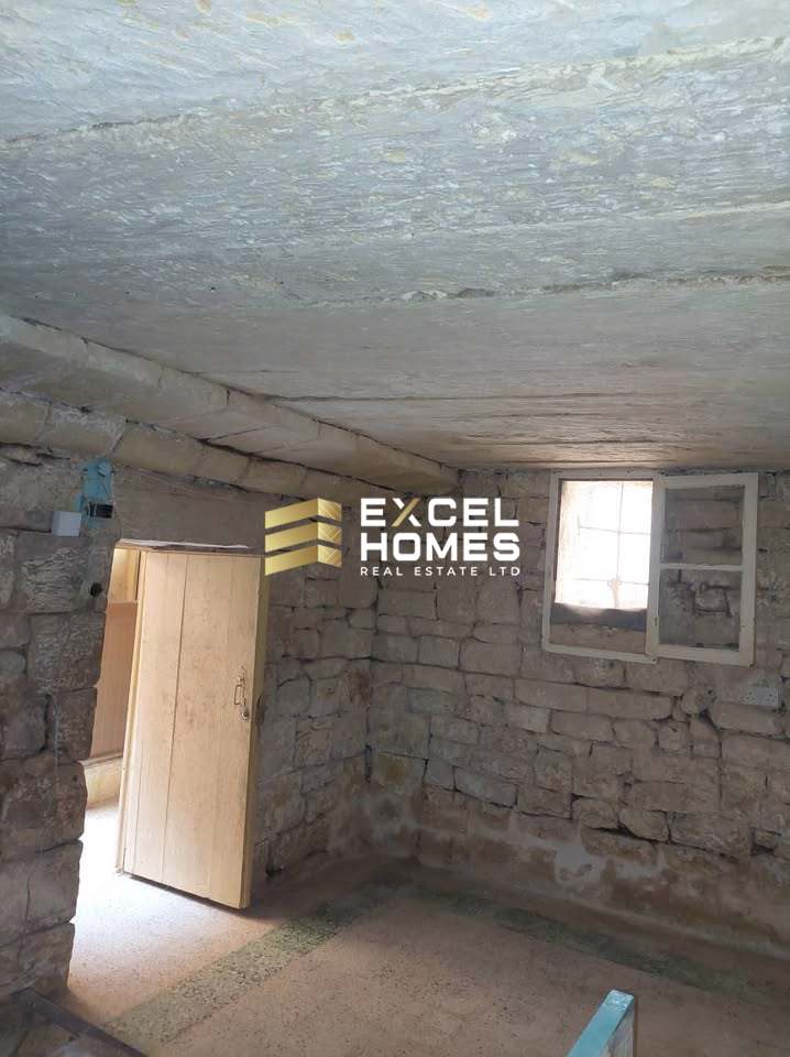 2 bedroom Character House in Zurrieq, Malta – 66431