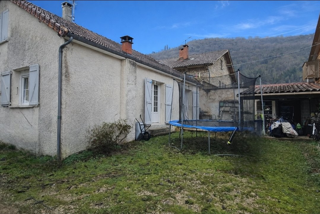 4 bedroom maison in Cajarc, Lot, France