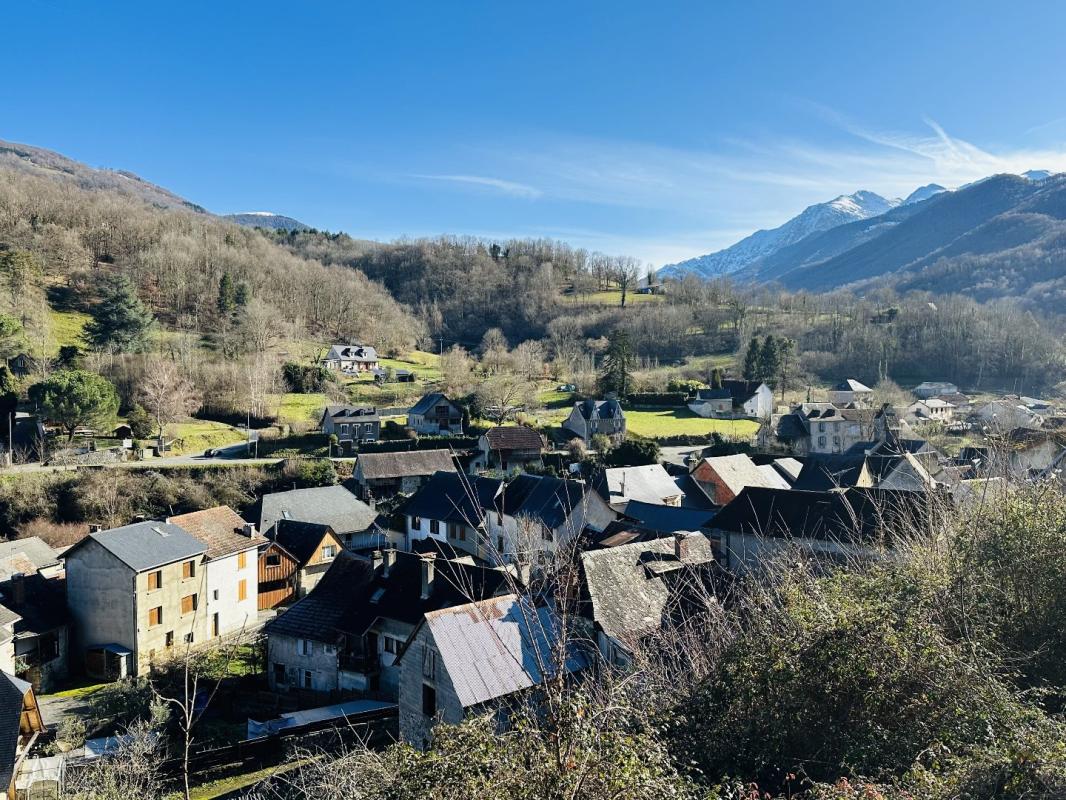 4 bedroom maison de village in Uchentein, Ariège, France