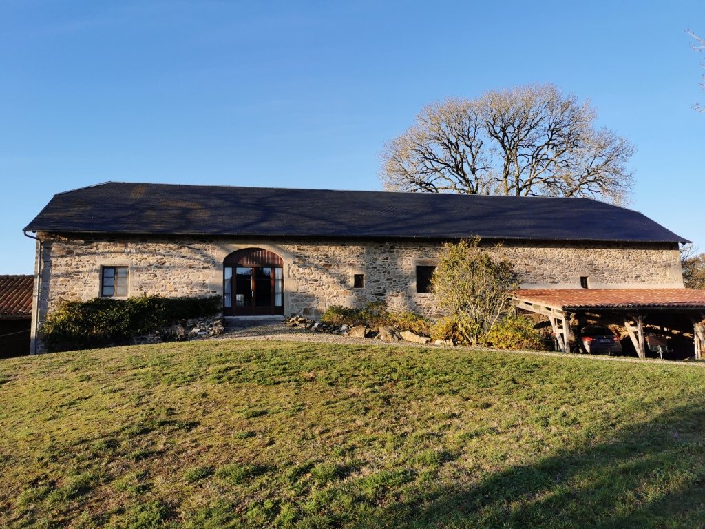 9 bedroom maison in 30 Km Ne De Figeac, Lot, France