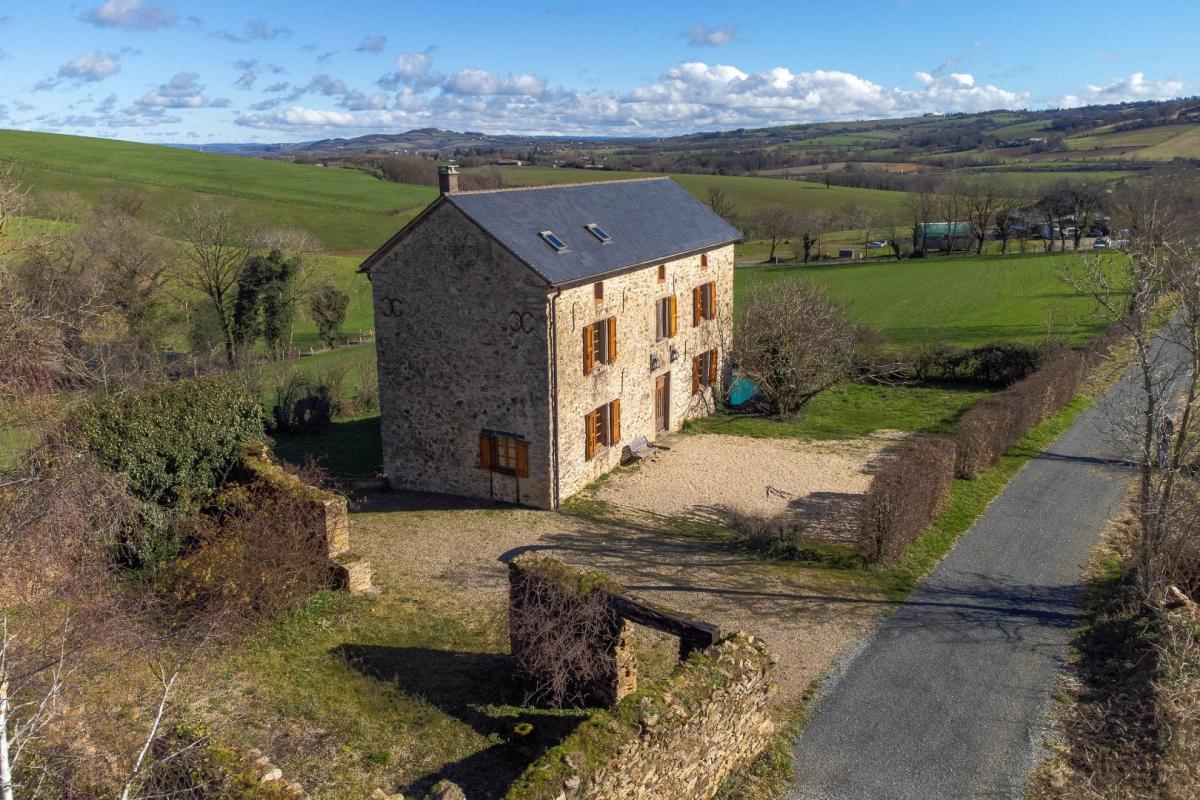 4 bedroom maison de campagne in Tanus, Tarn, France