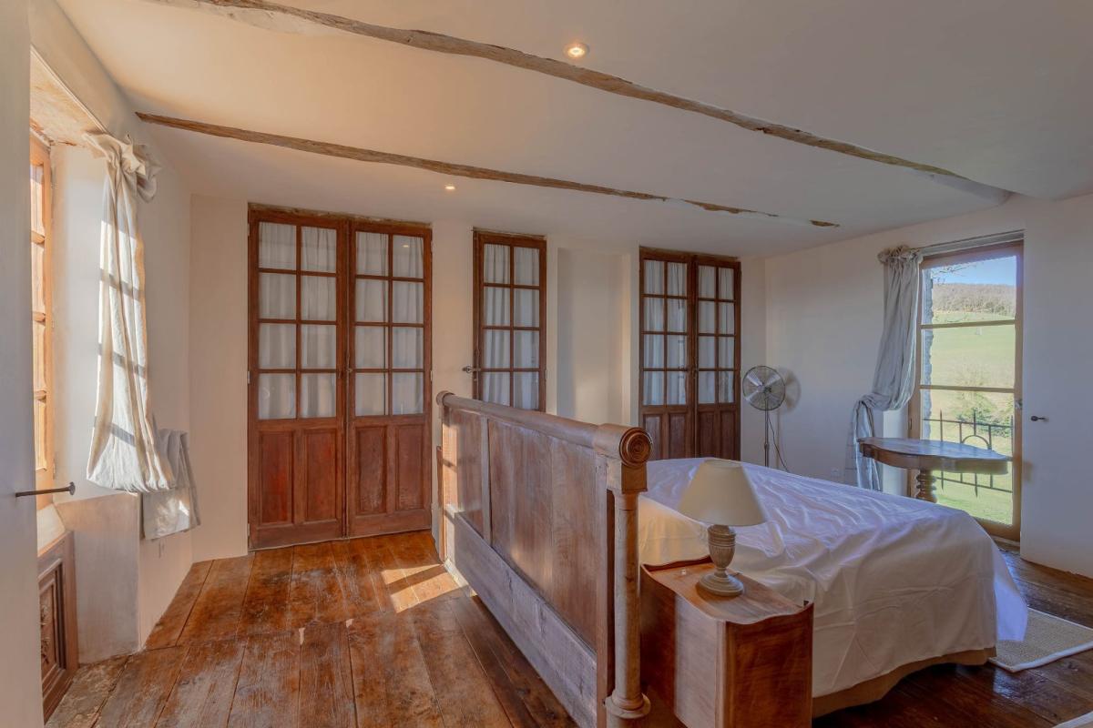 4 bedroom maison de campagne in Tanus, Tarn, France