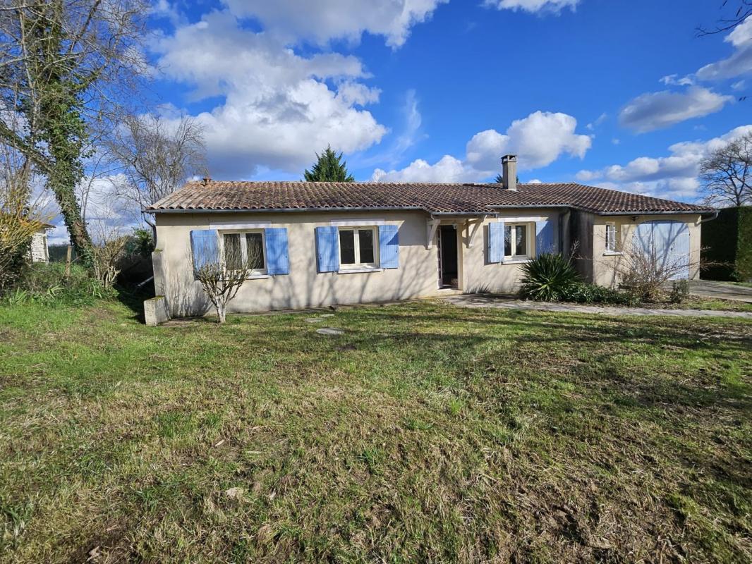 4 bedroom maison in Saint Germain Du Salembre, Dordogne, France