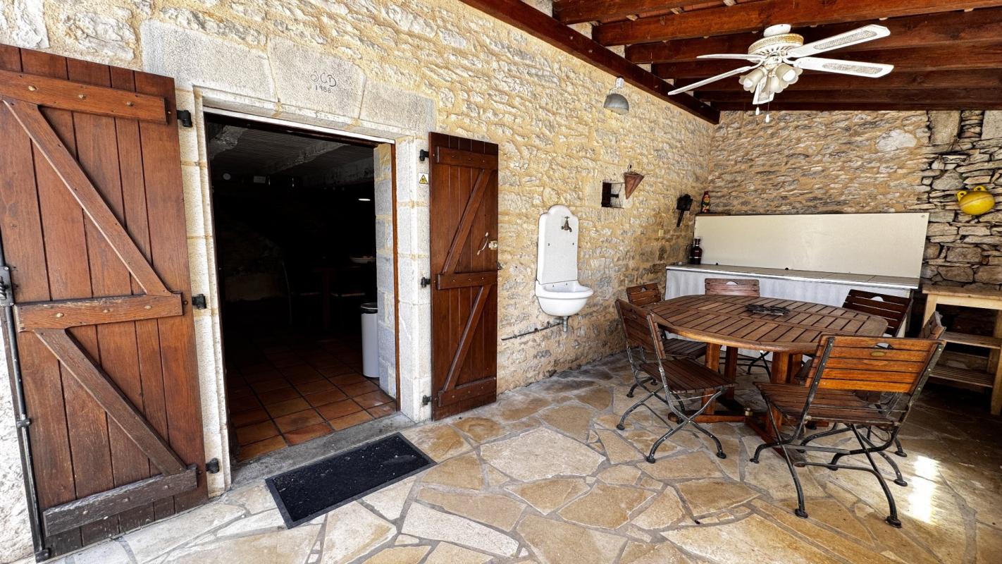 3 bedroom maison in Quissac, Lot, France