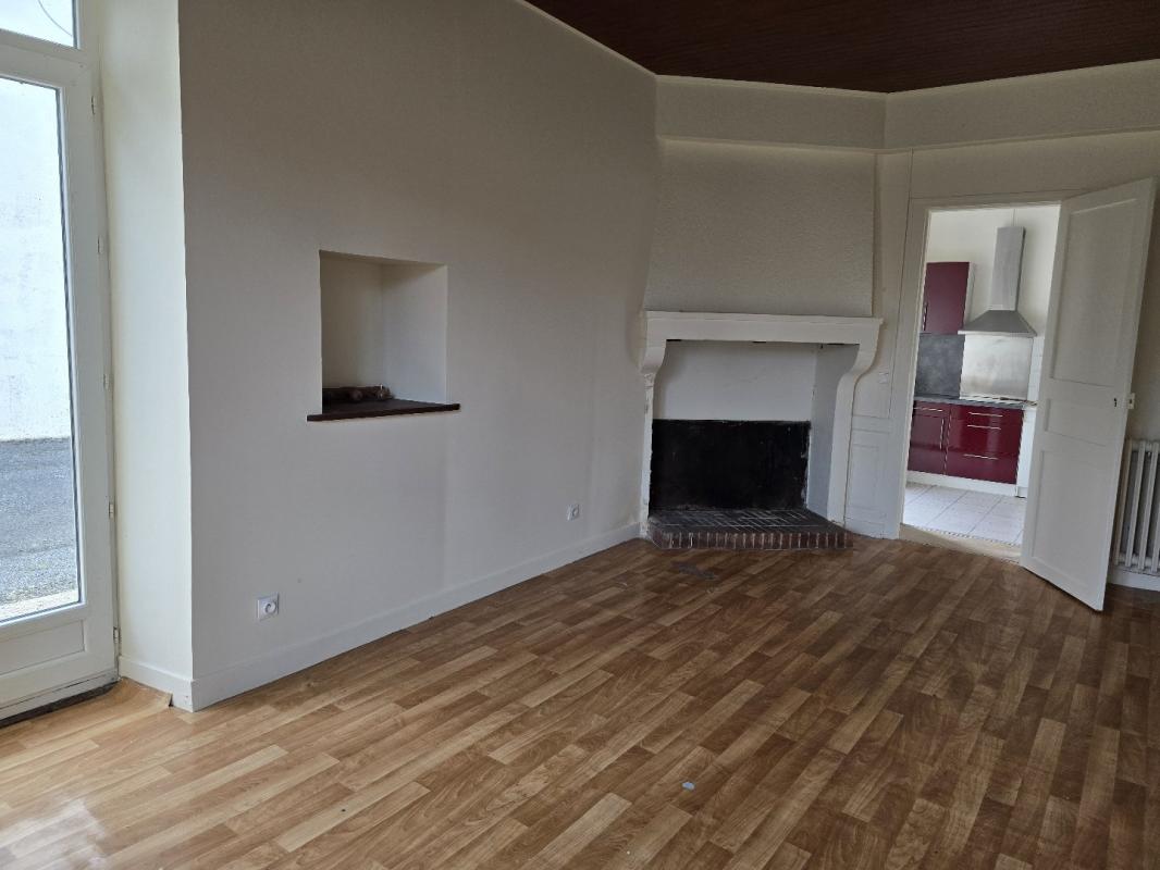 4 bedroom maison de maitre in Civray, Vienne, France