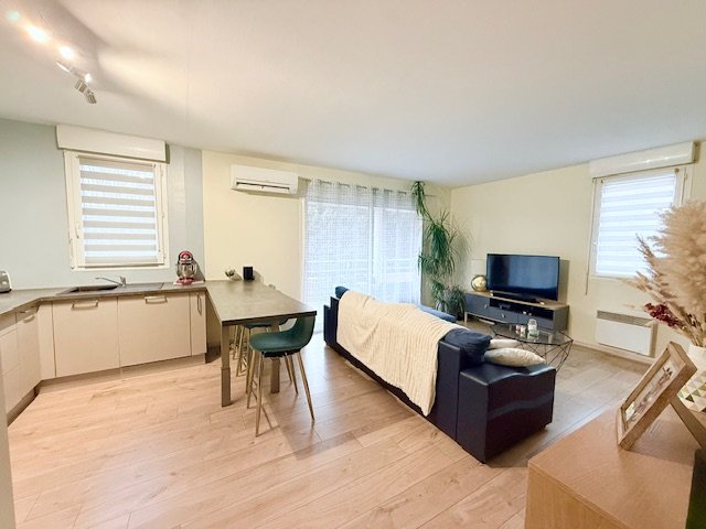2 bedroom t3 in Avignon, Vaucluse, France