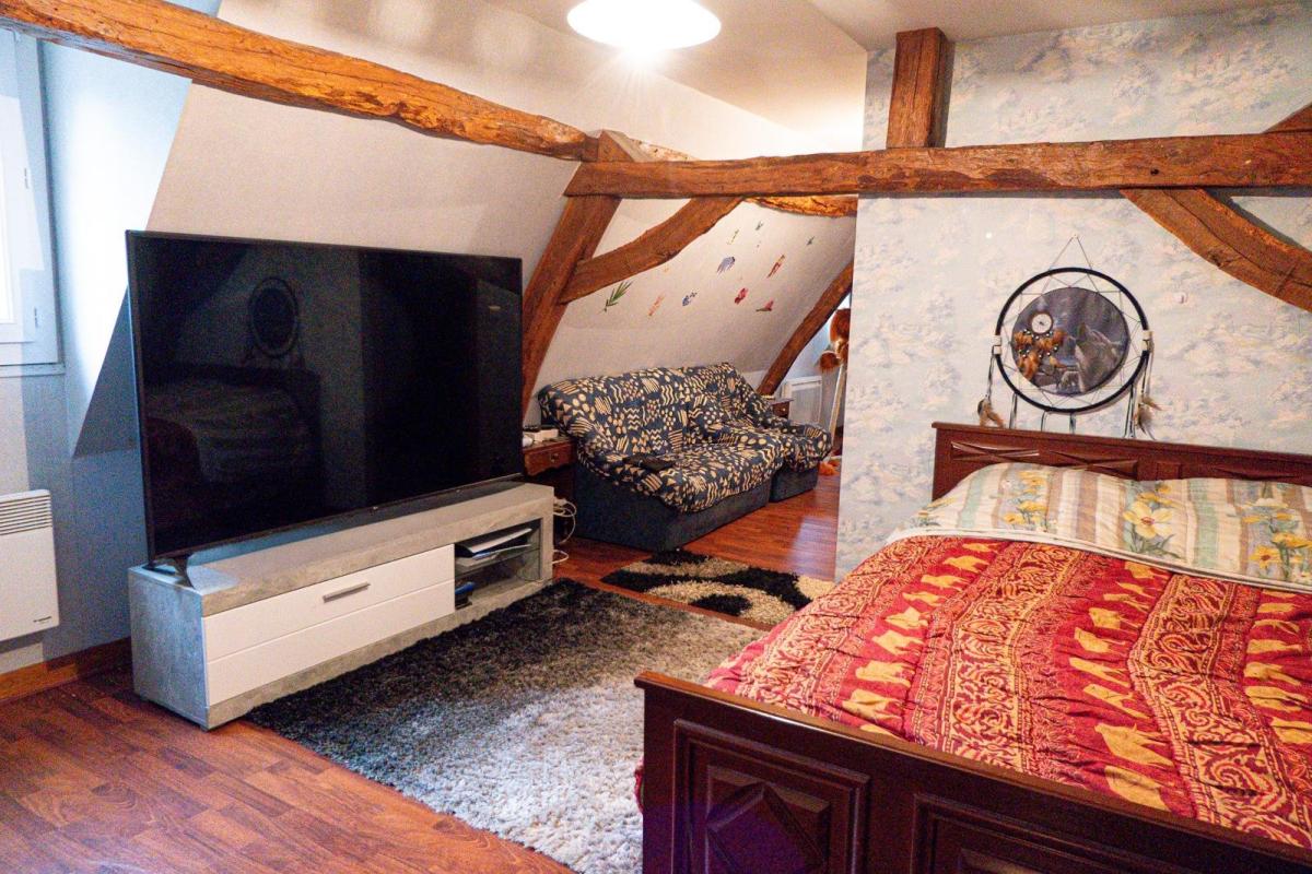 4 bedroom maison in Lacropte, Dordogne, France