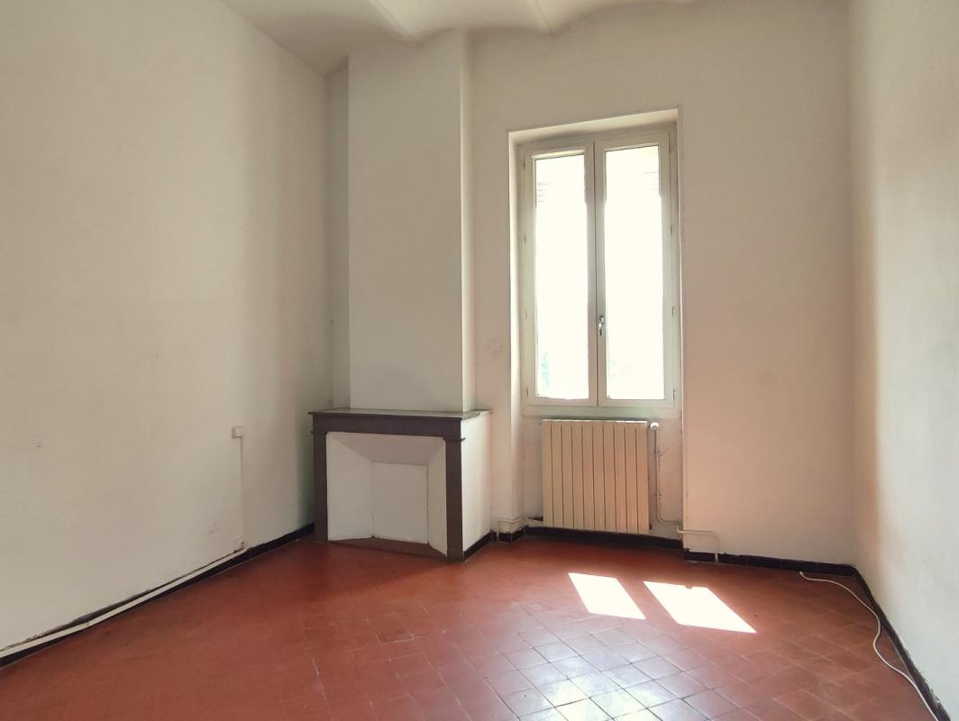 3 bedroom appartement a renover in Saint Ambroix, Gard, France