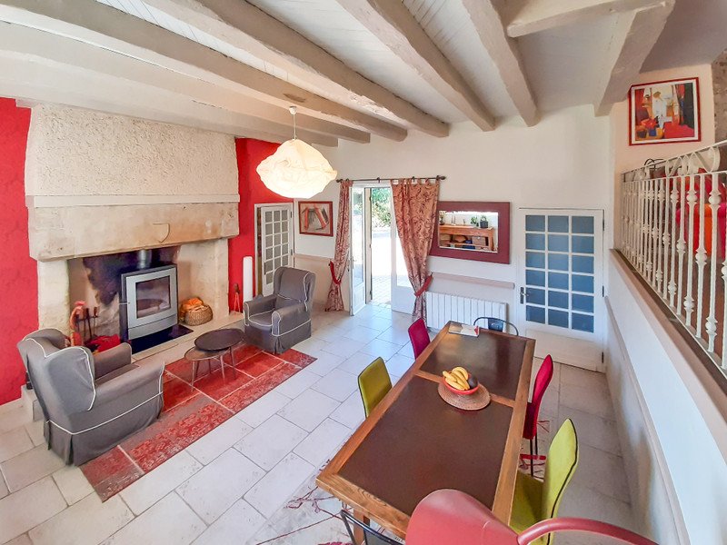 5 bedroom maison situee en campagne in Bassilac, Dordogne, France