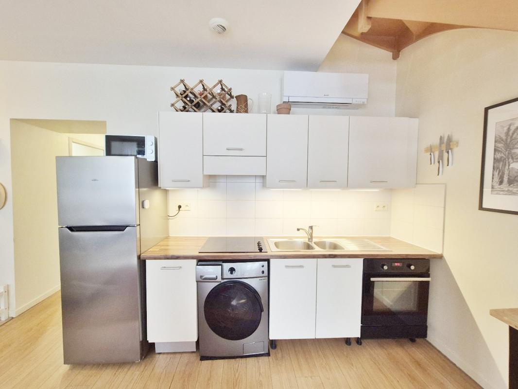 3 bedroom appartement renove in Beziers, Hérault, France