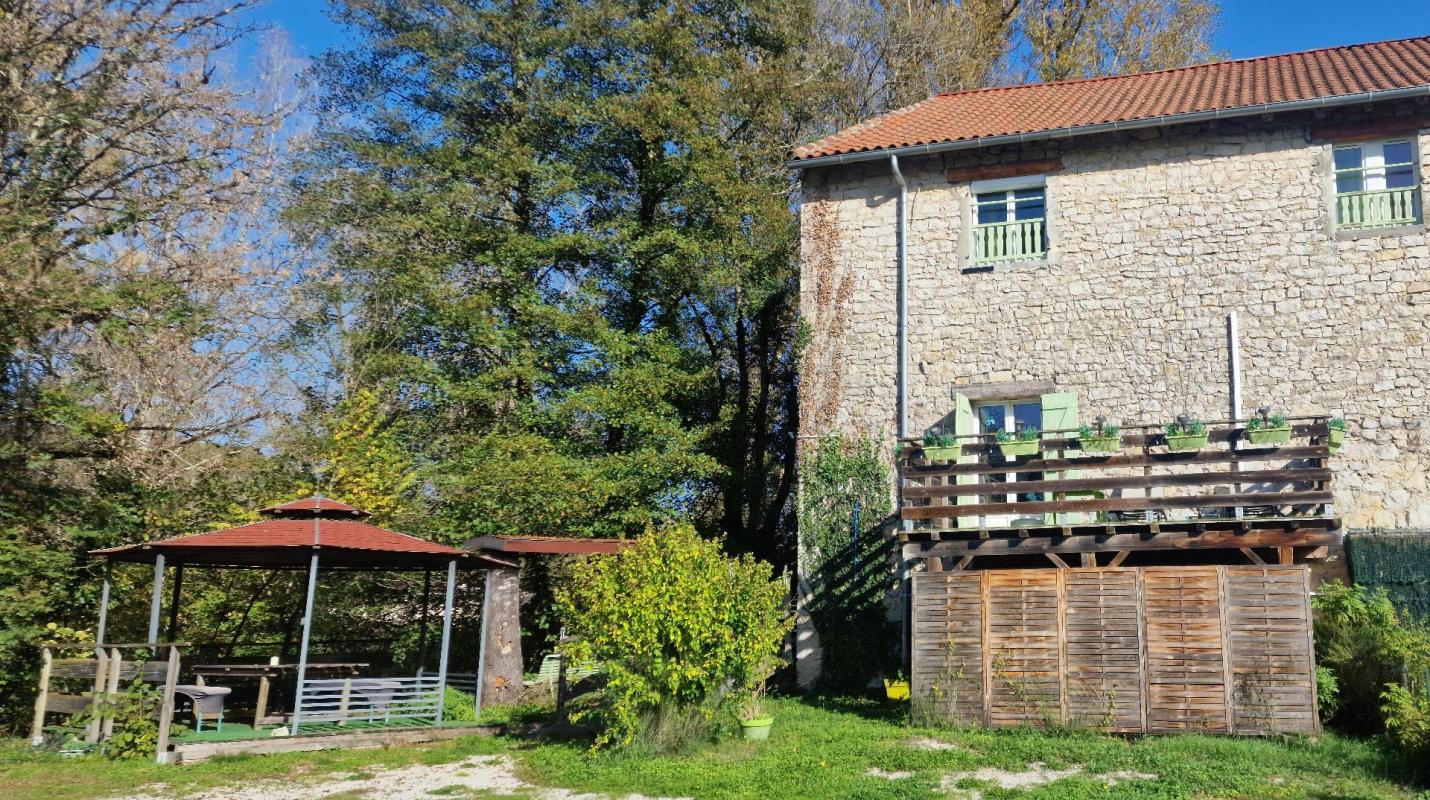 7 bedroom maison in Prayssac, Lot, France