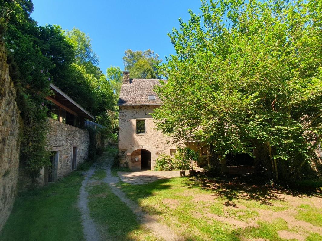 6 bedroom moulin in Rignac, Aveyron, France