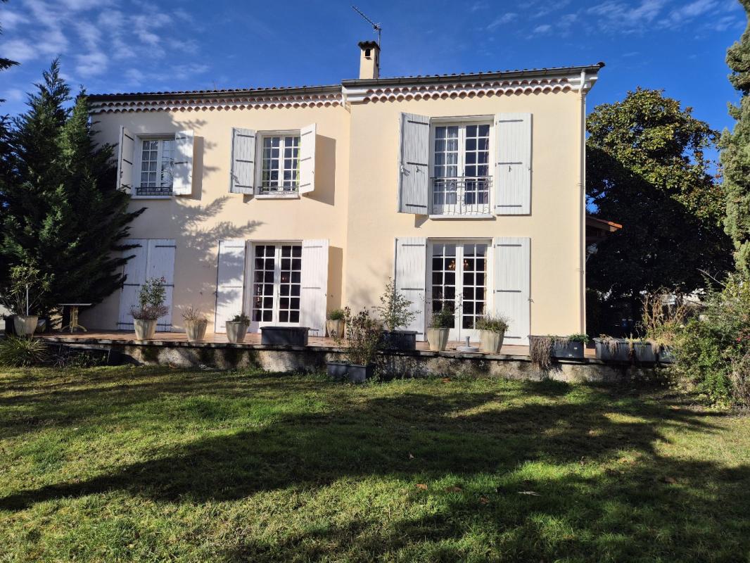 7 bedroom maison bourgeoise in Foix, Ariège, France